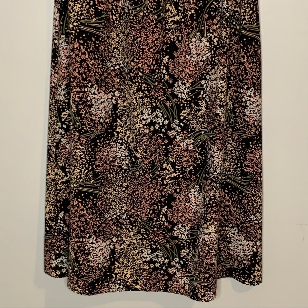 LOFT Black Floral Lined Split Flutter Sleeve V-Ne… - image 3